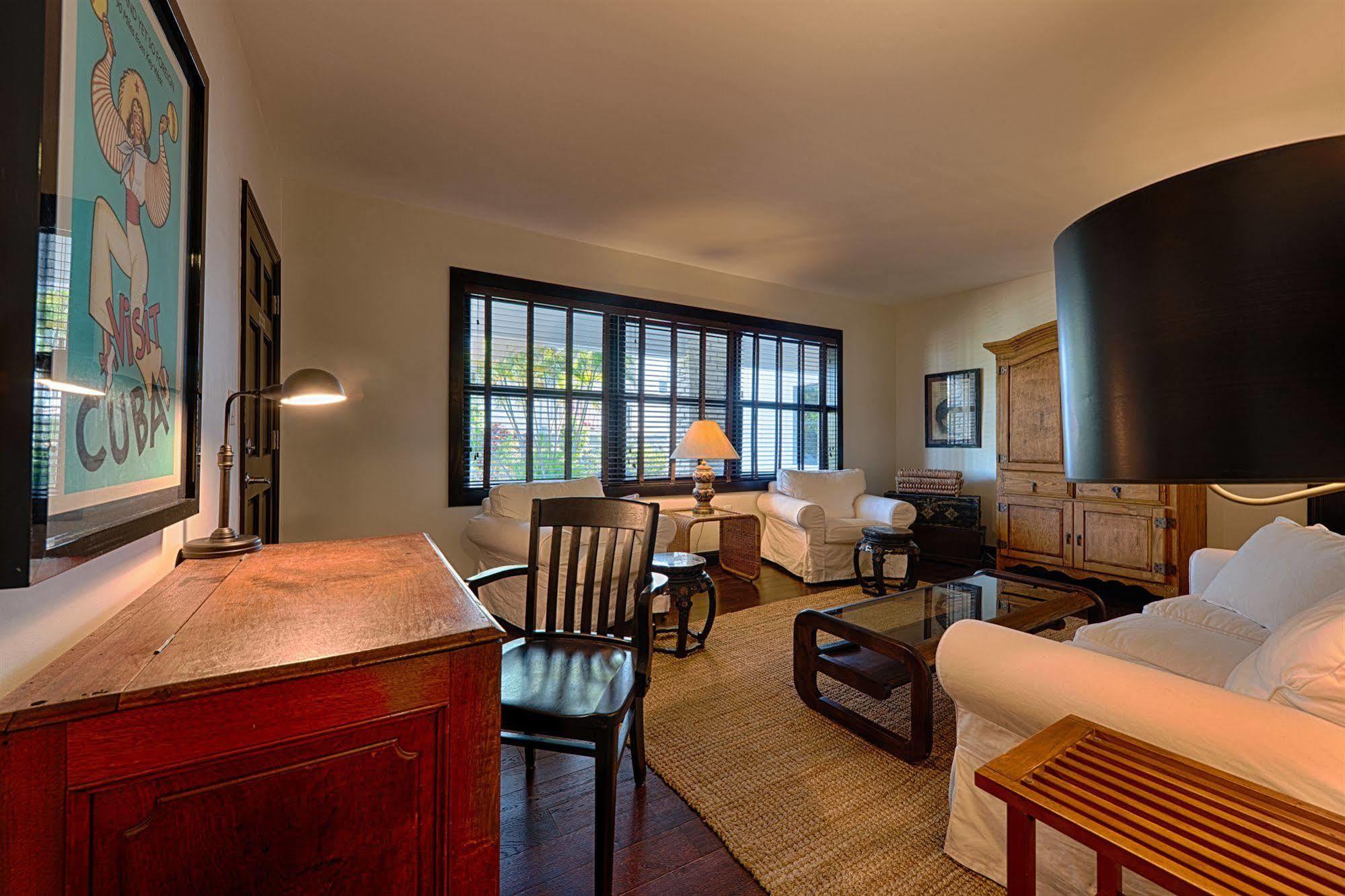 Miami Whitehouse Apartments North Bay Village Екстер'єр фото