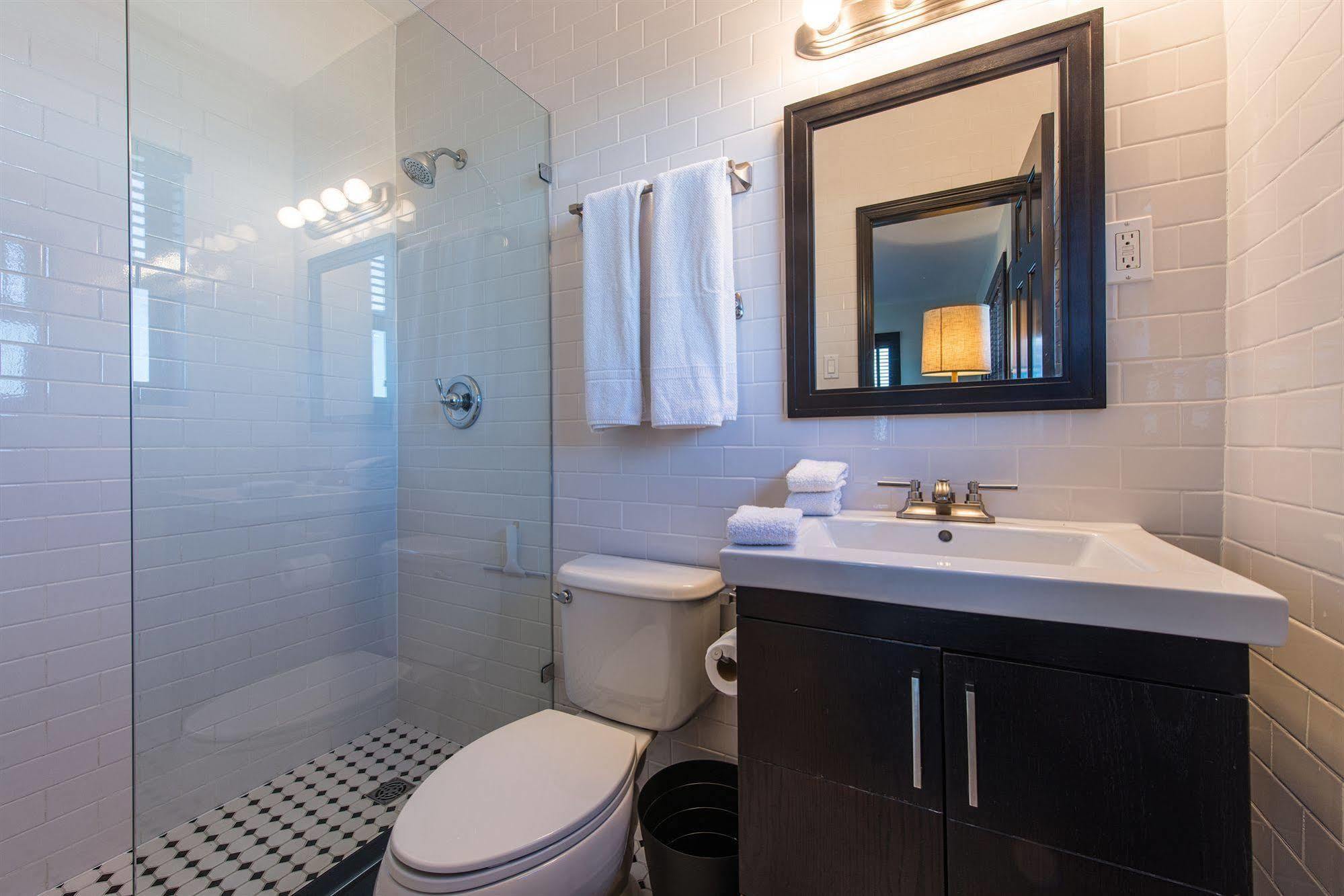 Miami Whitehouse Apartments North Bay Village Екстер'єр фото