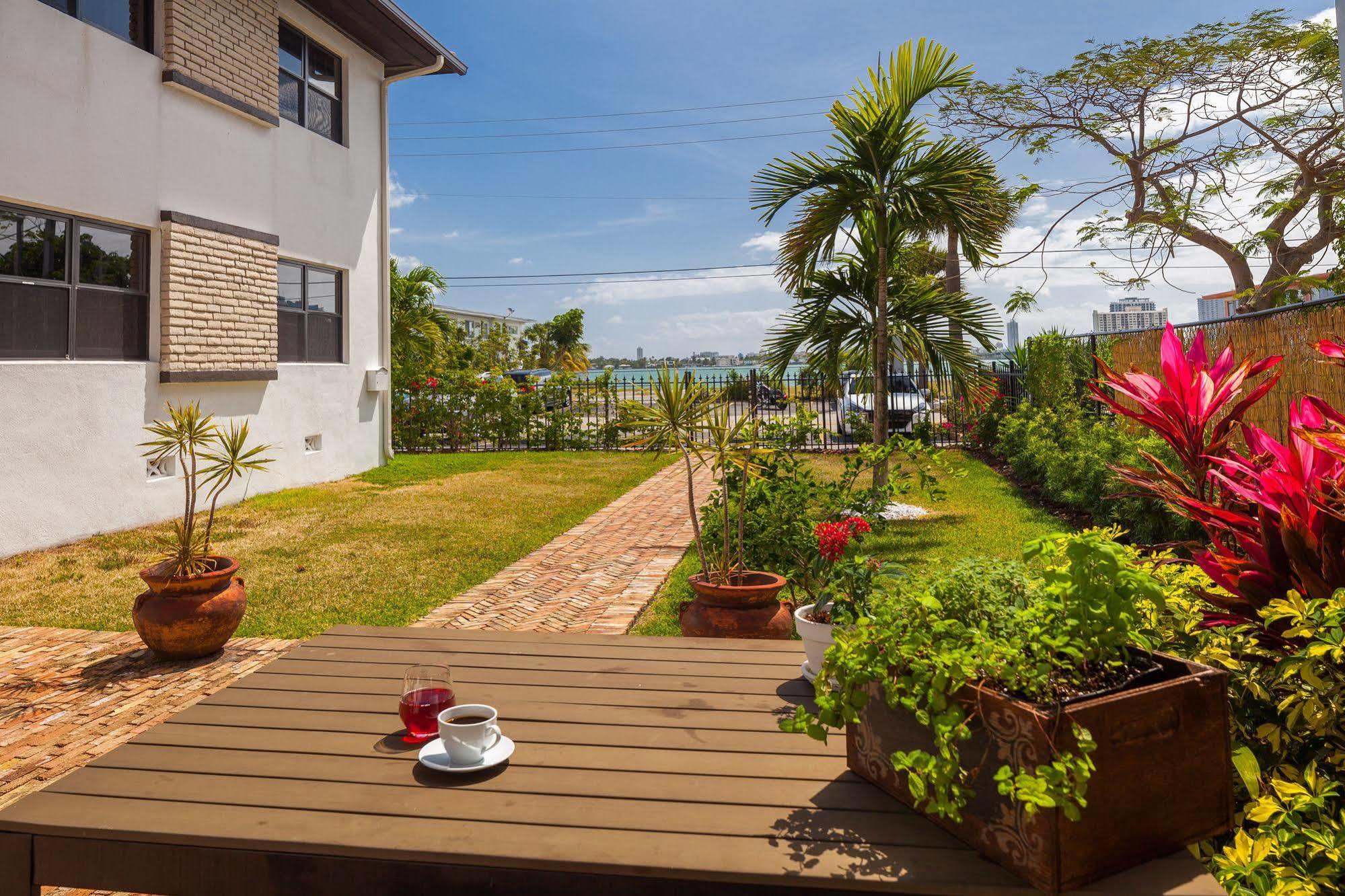 Miami Whitehouse Apartments North Bay Village Екстер'єр фото